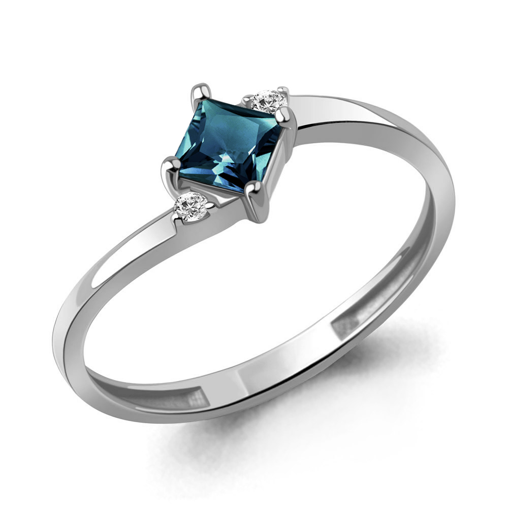 65028408А Кольцо из Серебра с топазом лондон блю, фианитами