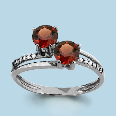 6512603А Кольцо из Серебра с гранатами, фианитами