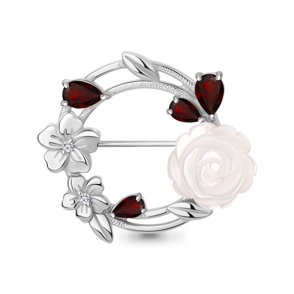 7746203А Брошь из Серебра с гранатами, поделочным камнем, фианитами