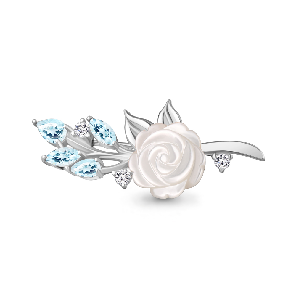 7746602А Брошь из Серебра с поделочным камнем, топазами скай блю, фианитами